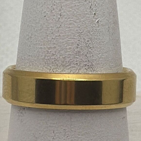 Brand New!! Size 10 3/4 Stainless steel plated beveled edge band - Picture 2 of 4